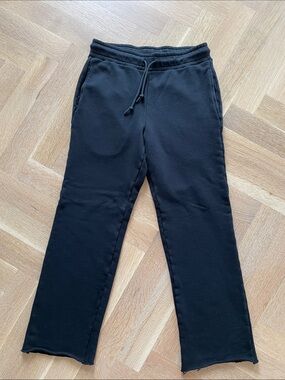 Cotton citizen raw edge sweatpants true black size small